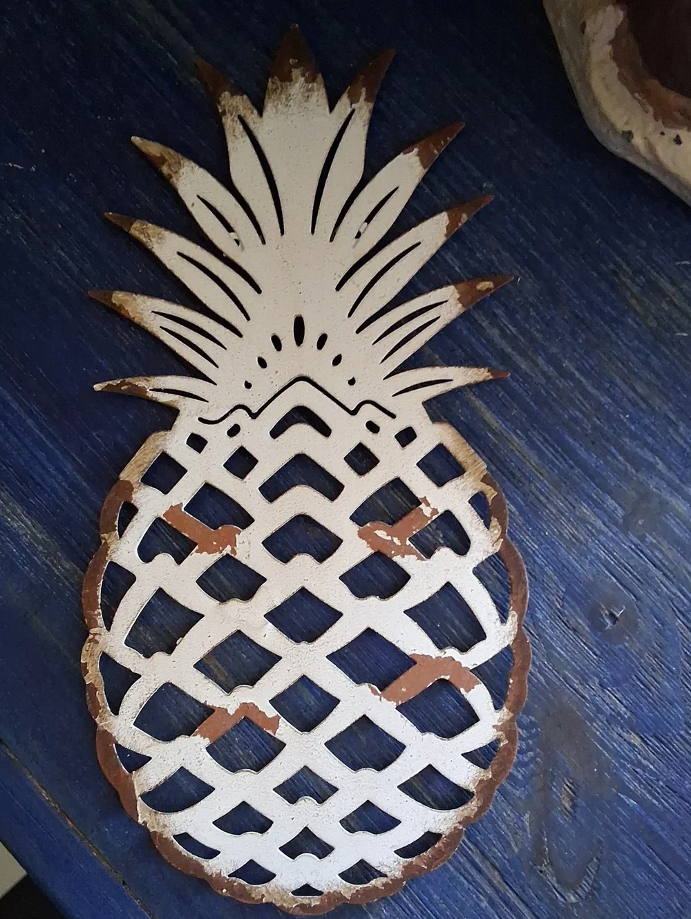 Rustic White and Brown Pineapple Wall Decor